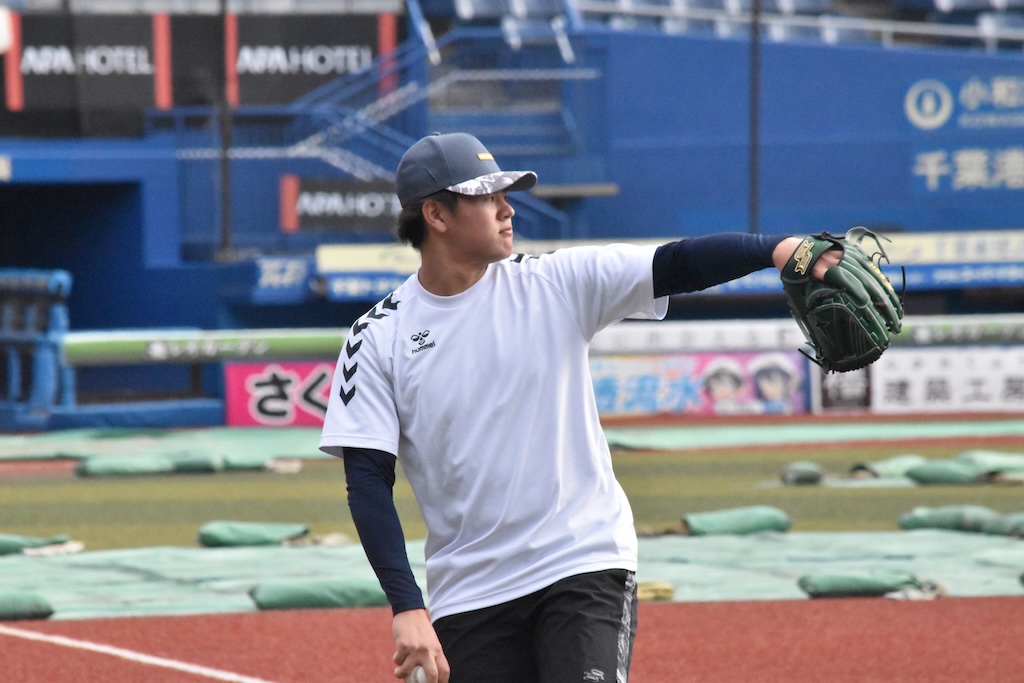 ロッテ・坂井遼「木村さんみたいに2年目からバンバン投げられるように」…「いっぱい投げたい」