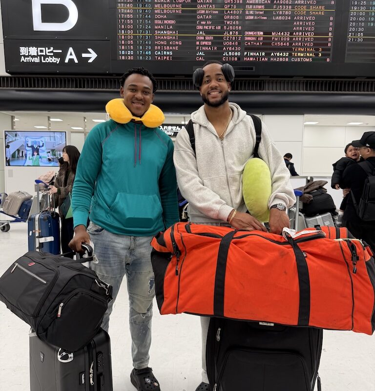 ロッテ、育成2選手の来日を発表！ラドニー「全力でプレーします」、アセベド「とても興奮」