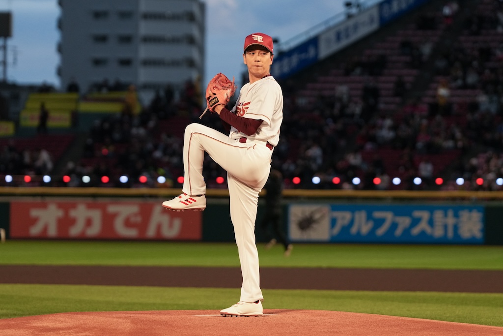 楽天、ミュージカル俳優・山崎育三郎さんが歌唱・セレモニアルピッチ